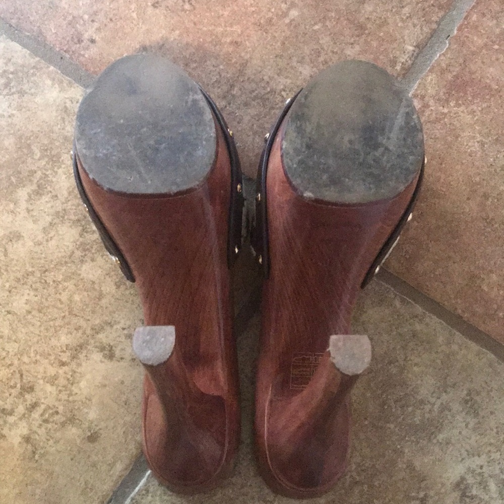 Dolce and Gabbana authentic wooden heels - Picture 4 of 8